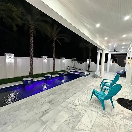 Tampa Luxury Stay